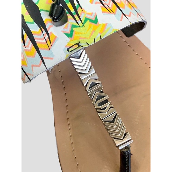 Sam Edelman Circus SAXON Sandals Flip Flops Thongs Colorful Aztec Safari Size 7 - Picture 1 of 7